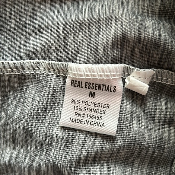 REAL Essentials athletic shorts - Picture 4 of 4
